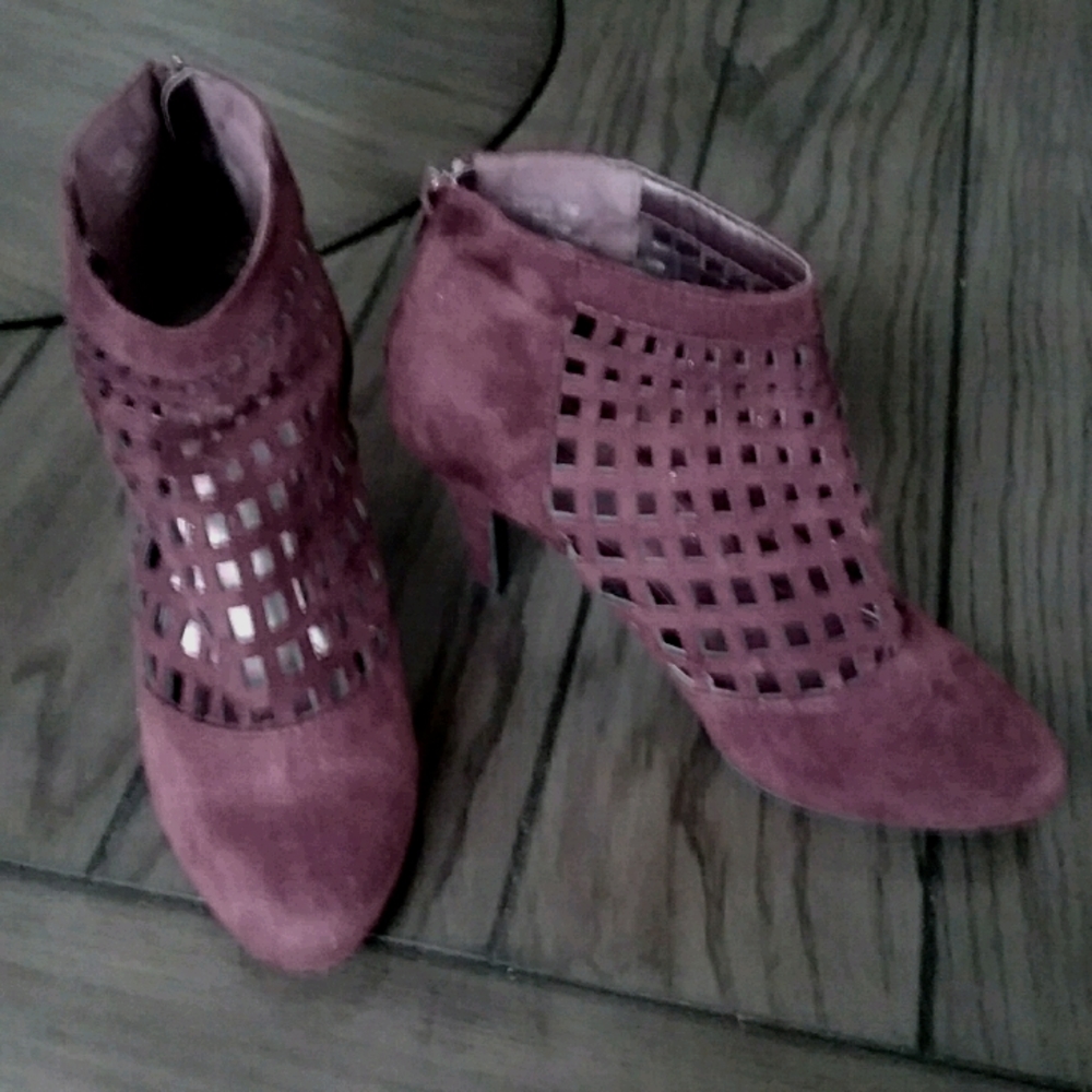 Deep Burgund/Plum Heels